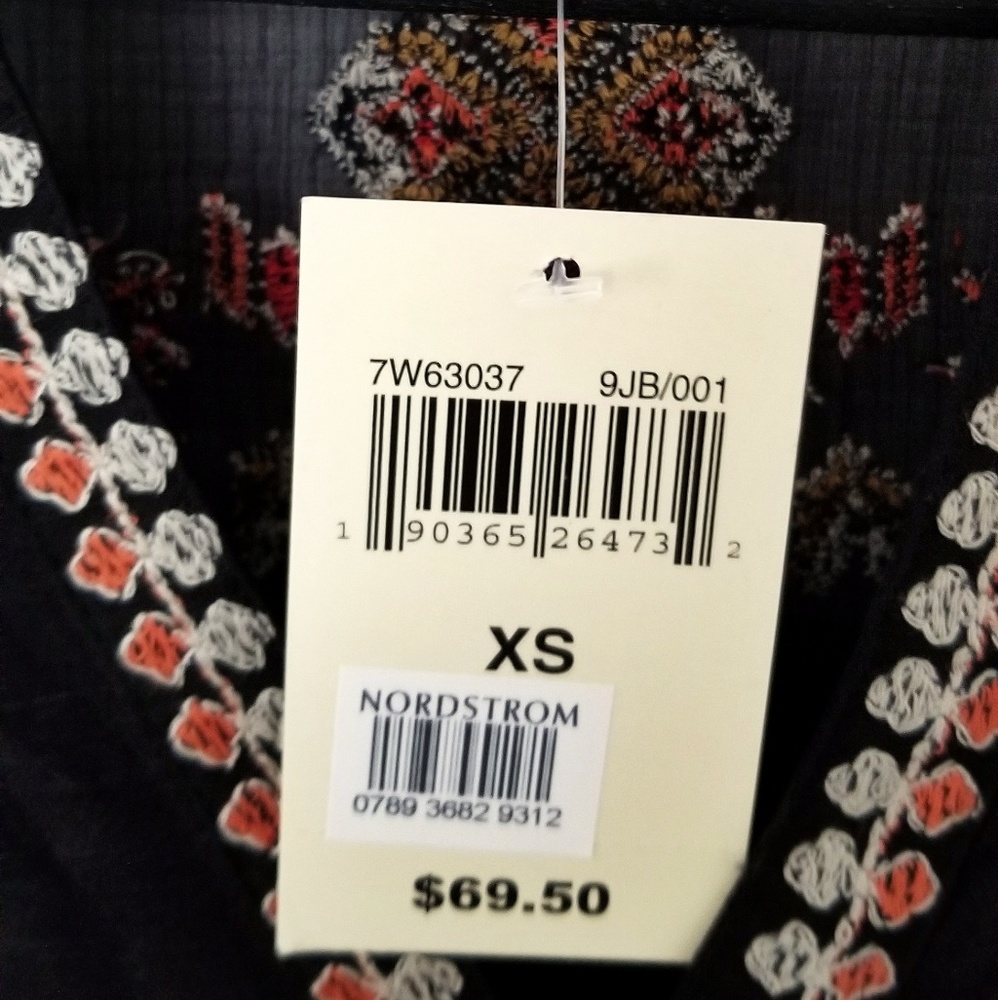 Lucky Brand embroidered top, NWT - Picture 5 of 5
